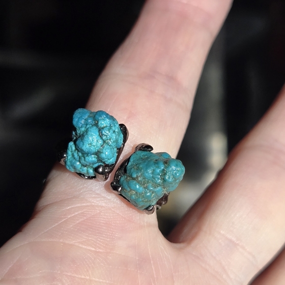 Turquoise raw dual nugget sterling & rhodium ring sz9 adjustable - Picture 5 of 8